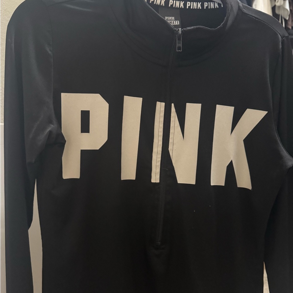 VS PINK ultimate Quarter-Zip Pullover size medium